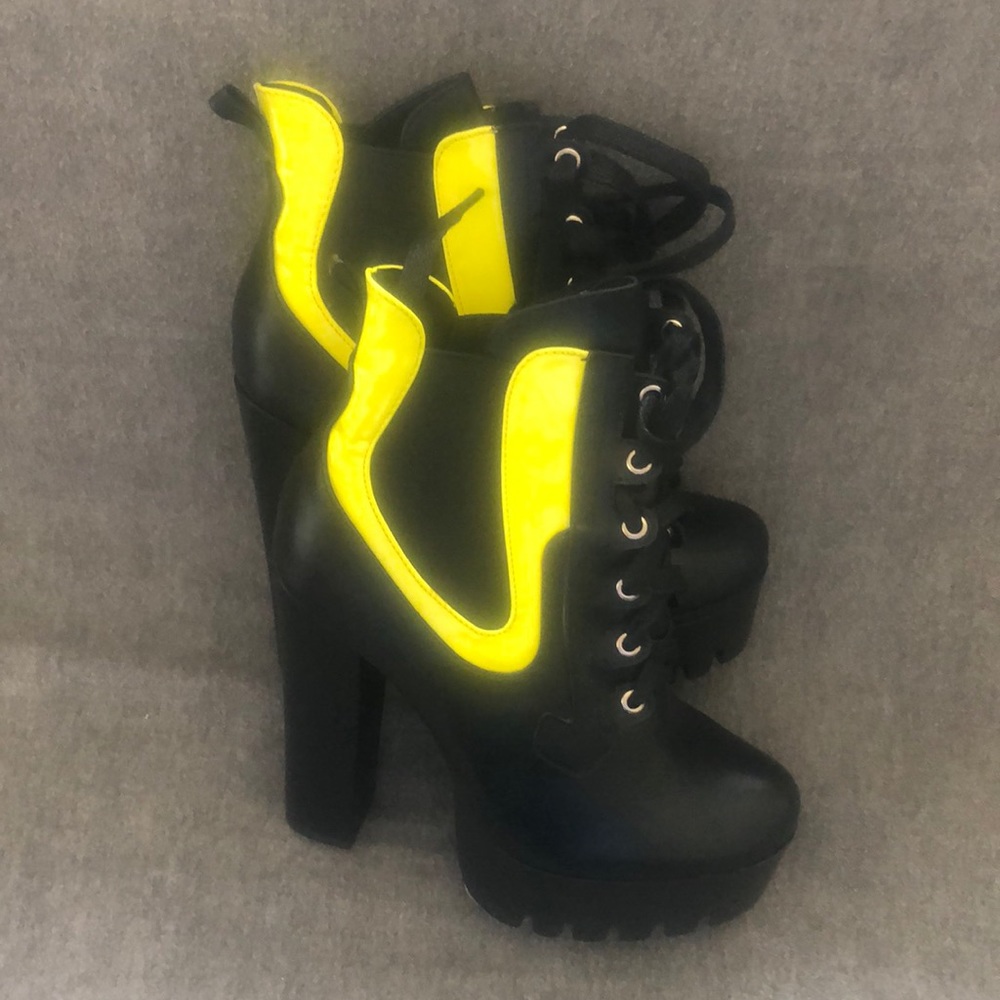 PAZZLE “Kalea” Black Neon Yellow Hiking Boots